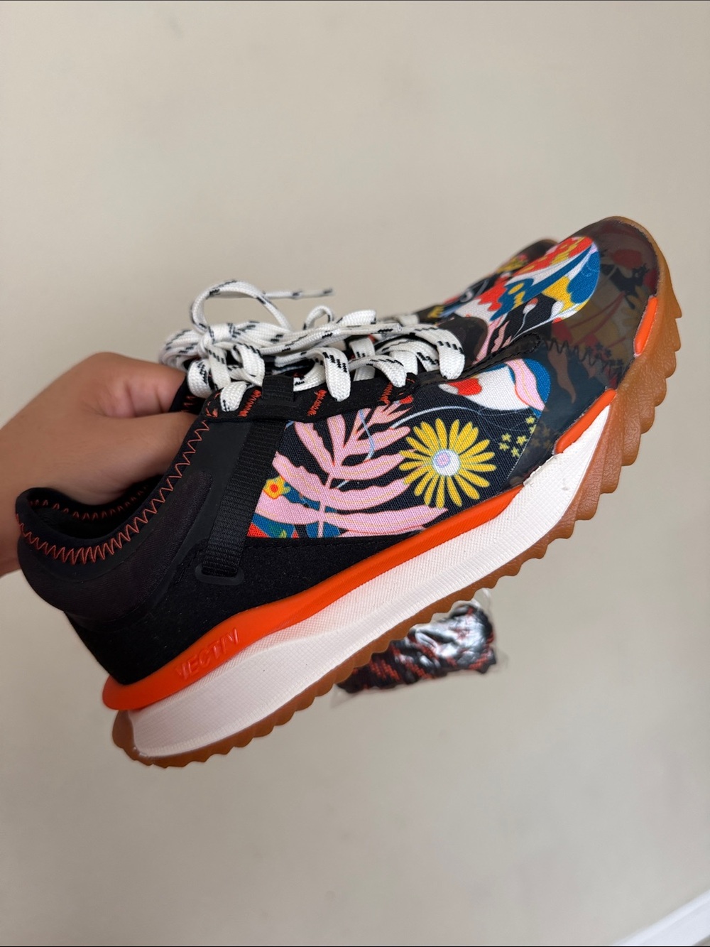 THE NORTH FACE Limited Edition Trail Shoe VECTIV Escape Multi-Print size 5